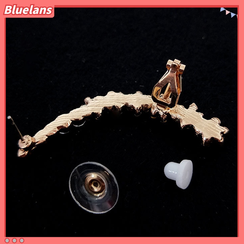 1 Pc Anting Stud Klip Tindik Berlian Imitasi Bentuk Kepingan Salju Untuk Perhiasan Wanita