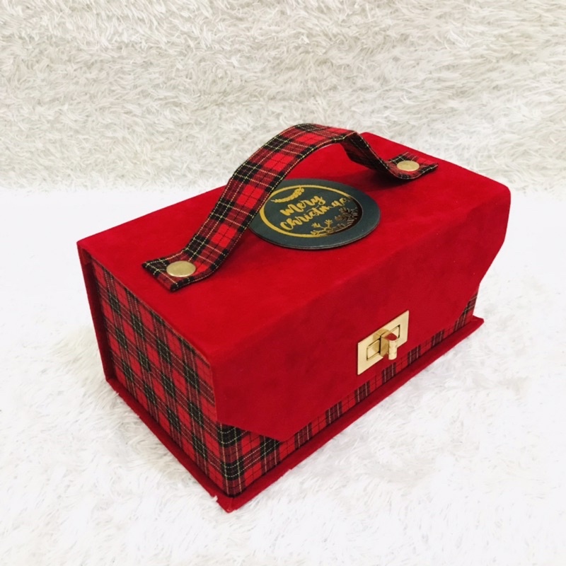 

Koper Mini natal / box natal / hampers natal