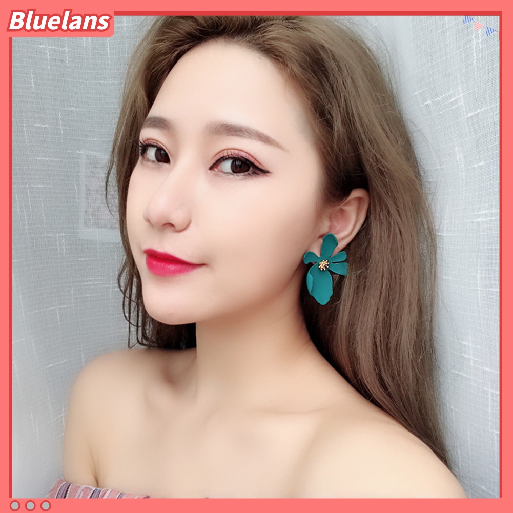Bluelans Anting Stud Bentuk Bunga Daisy Bahan Metal Untuk Wanita