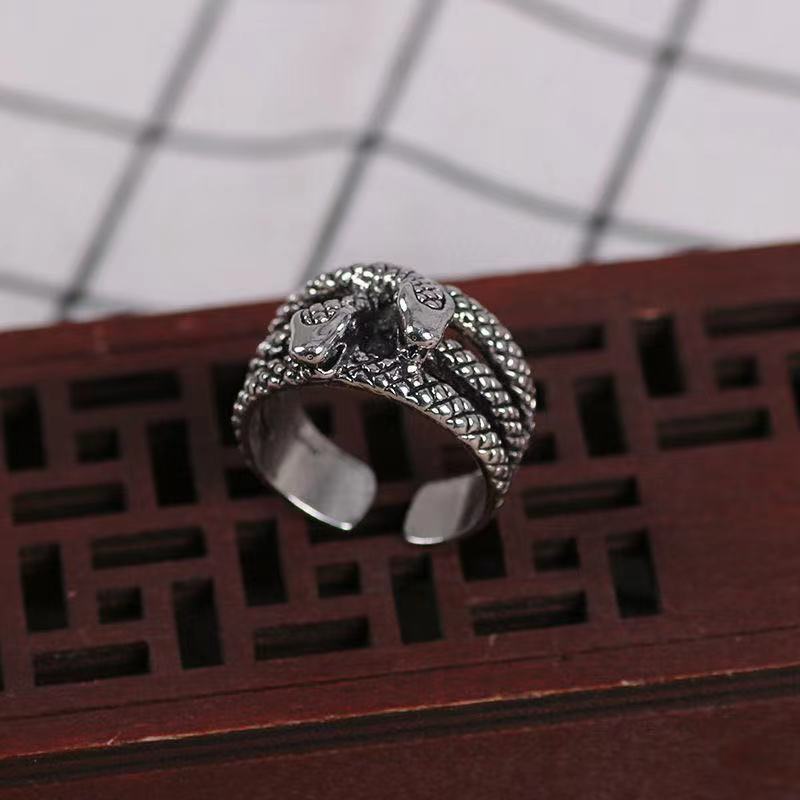 Cincin Model Terbuka Bentuk Ular Kepala Ganda Bahan alloy Gaya vintage Eropa Amerika