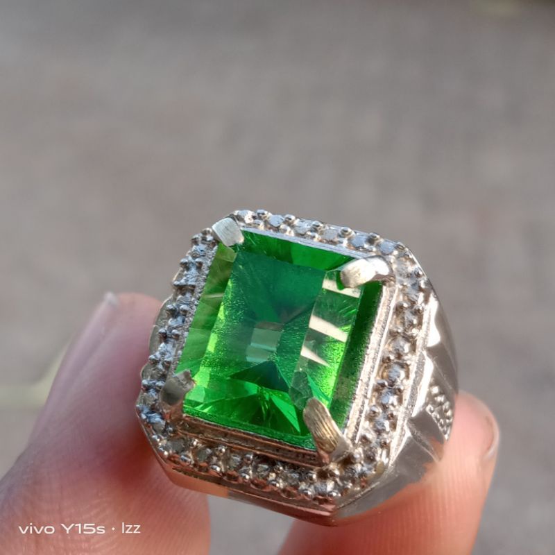 Cincin batu zamrud moldafit rusia ring perak