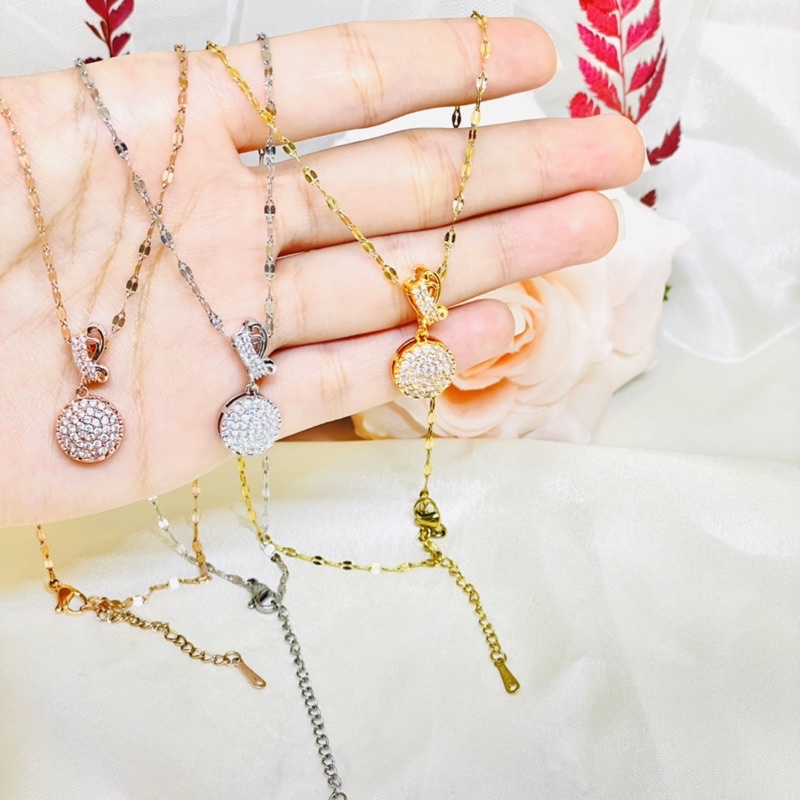 Kalung Titanium Elegan permata wanita