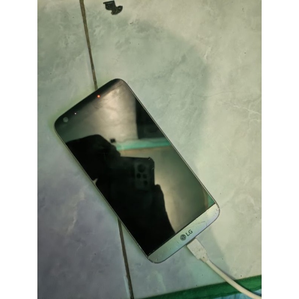 LG G5 minus LCD