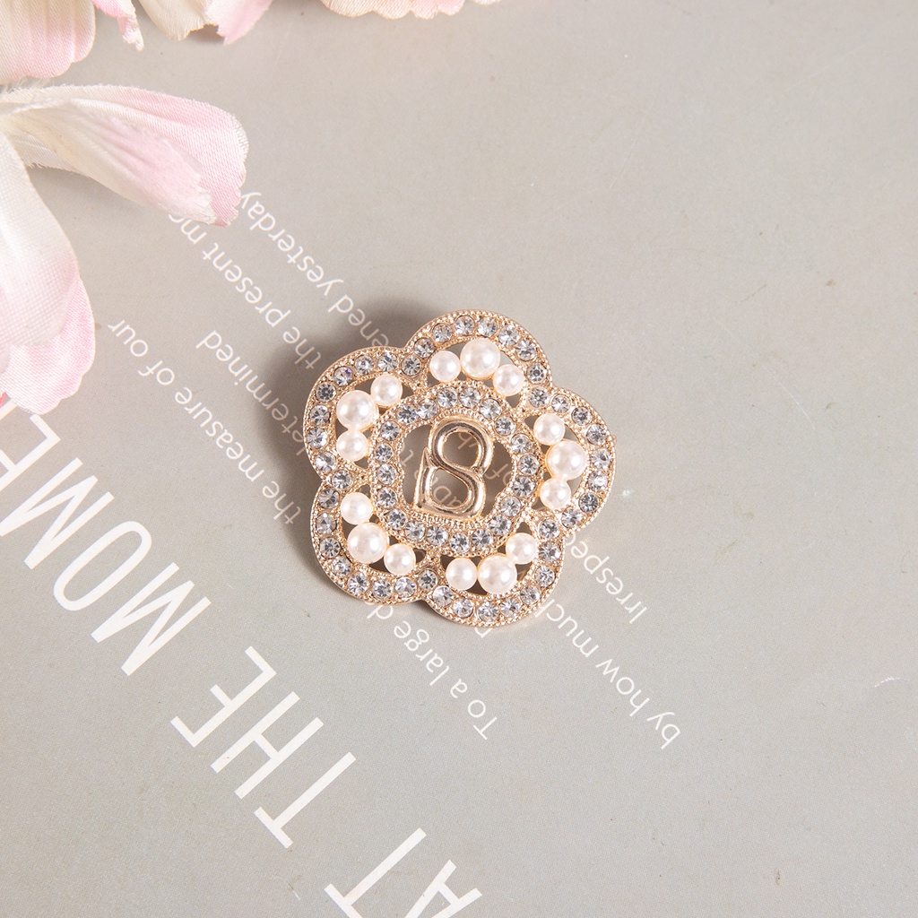 Bros Pin Aksen Berlian Imitasi Gaya Korea Untuk Hadiah