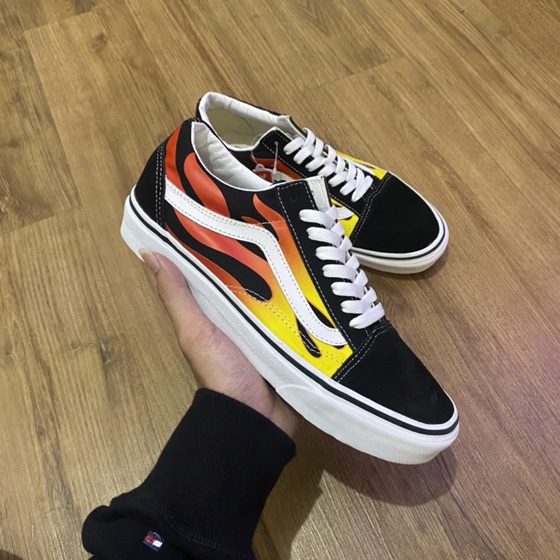 Vans Old Skool Classic Flame Blk/Trwht BNIB