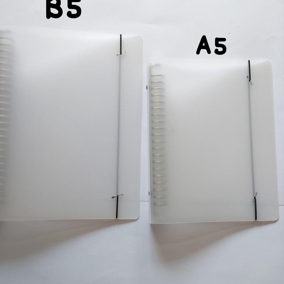 

Quality Control✅Binder Polos Transparan B5 A5 | Binder Bening | Binder B5 A5 | Loose Leaf B5 A5 | Buku Catatan B5 A5|SQ1