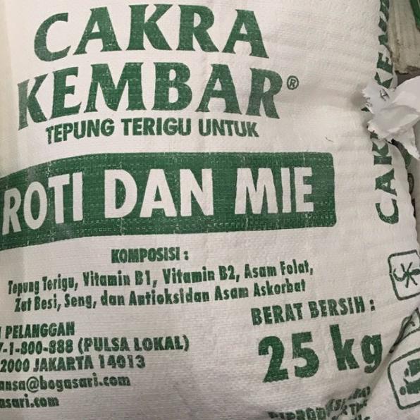 

kode9f9Et--Tepung Terigu Cakra Kembar Repack 1kg