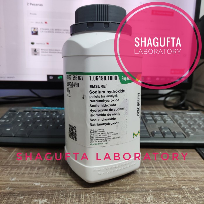 Sodium Hydroxide / Natrium Hidroksida / NaOH Pro Analis Merck 106498