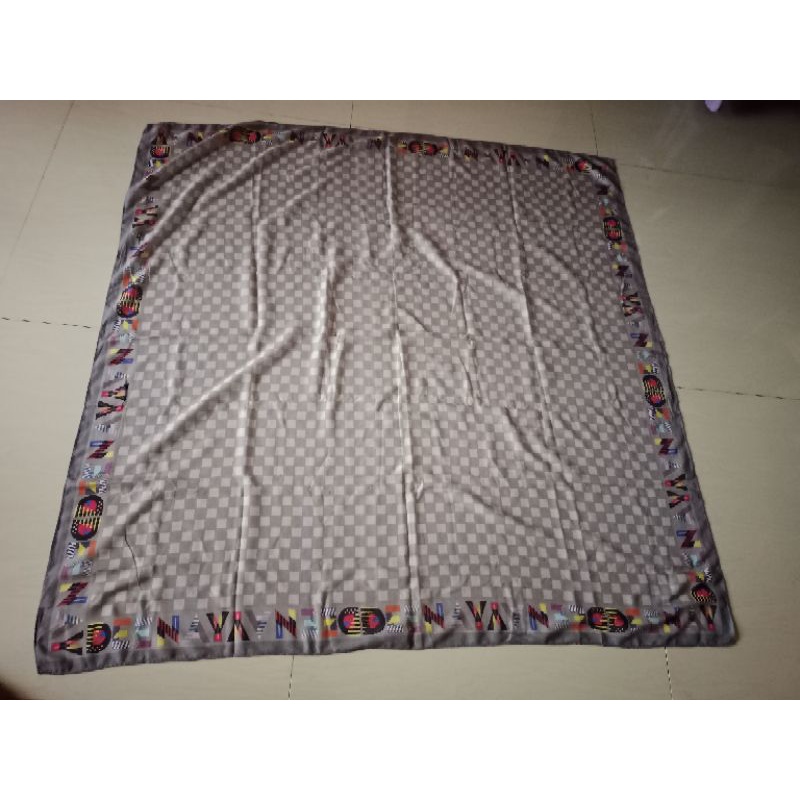 deenay hijab denay scarf preloved pl second bekas segi empat segiempat