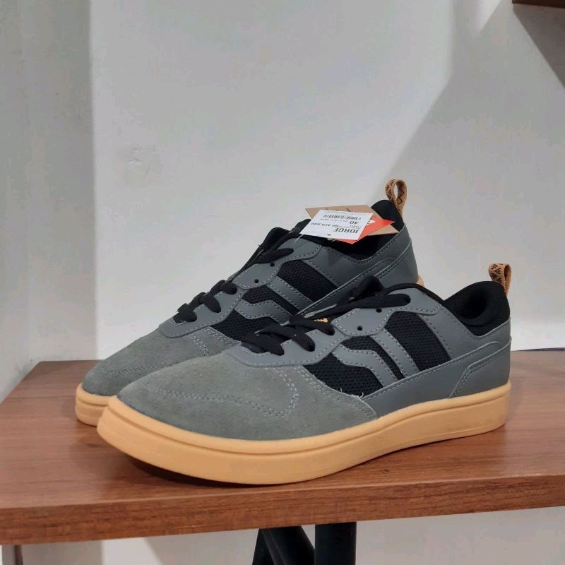 SEPATU SNEAKER PIERO JORGE Sepatu Casual