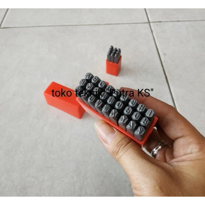 

Paket set lengkap alat ketok angka dan ketok huruf ukuran 4mm