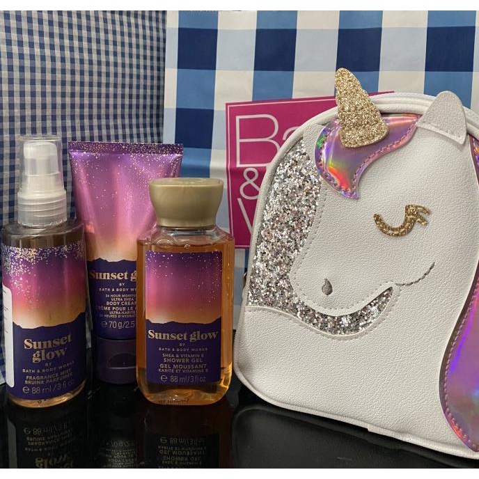 

HAMPERS CUSTOM FOR CHRISTMAS/NEW YEAR/BIRTHDAY/SESERAHAN/SINCHIA