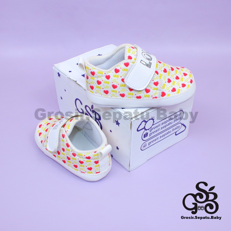 Prewalker - Sepatu Bayi - Baby Shoes | 2-12 bulan | motif LOVE Putih ringan &amp; fleksibel
