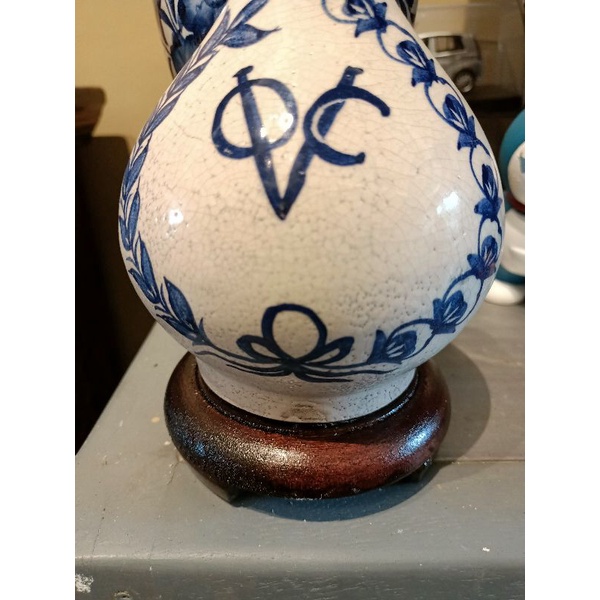 kaki guci kaki pot ceper pendek