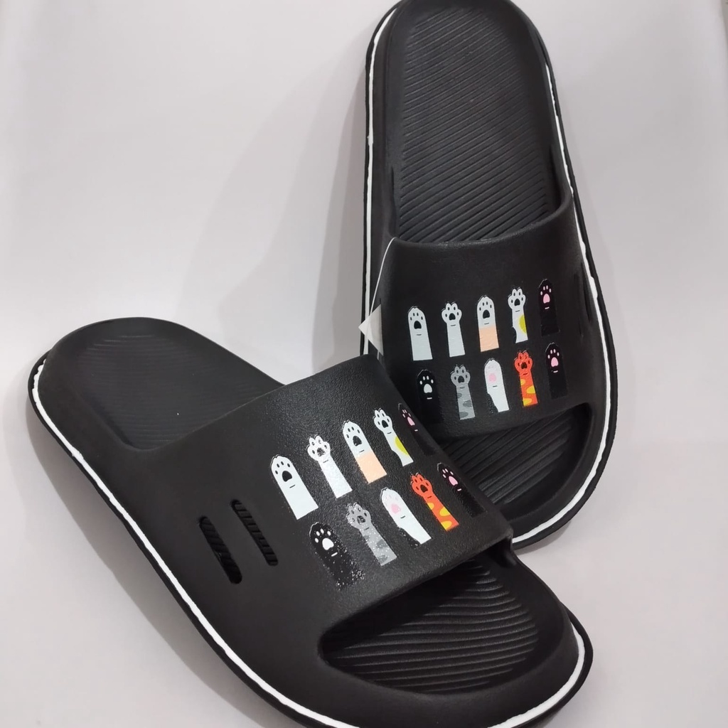 Sanlie Sandal Slop Anti Selip Anti Air Sol Empuk / Sandal Wanita Slip On Karakter Lucu dengan Garis Tepi  V05 (J)