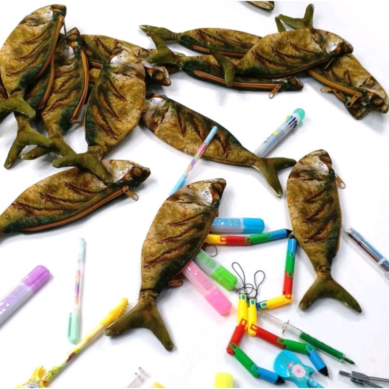 

Tempat pensil 29x8cm - ikan kembung goreng, unik lucu