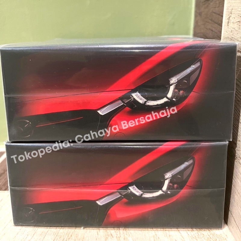 Miniatur Diecast Pajangan Mobil Mazda 2 Skyactiv Original BNIB Asli