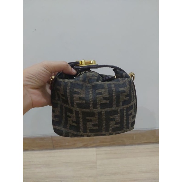 fendi sas pouch
