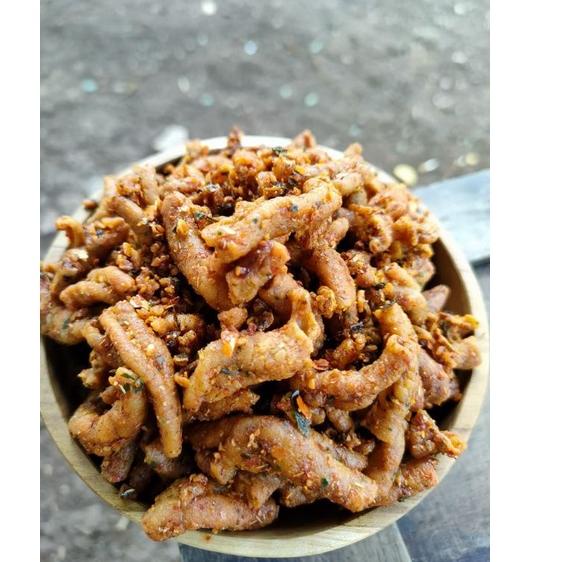 

Cepat laku--KRIPIK USUS PEDAS DAUN JERUK 1KG