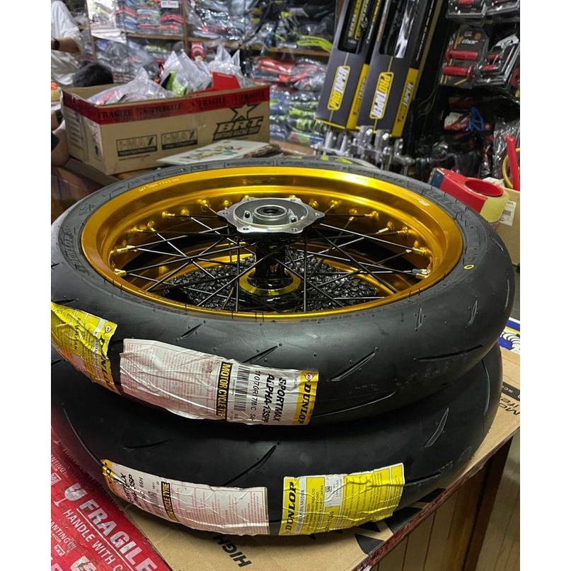 BANSET SUPERMOTO CRF BAN DUNLOP SPORTMAX ALPHA 110/150/60
