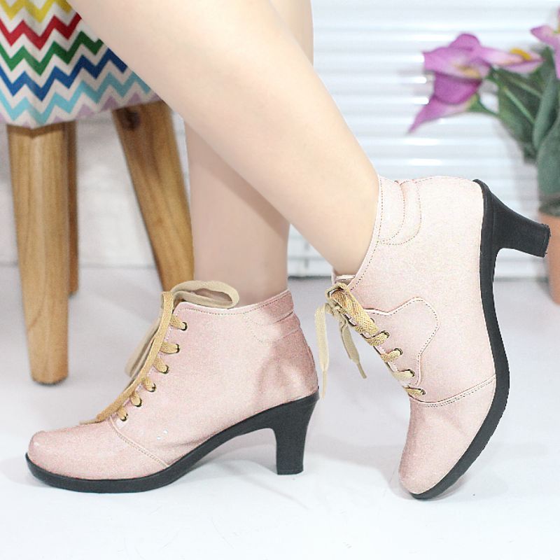 Sepatu boots tali wanita Bmr 01L
