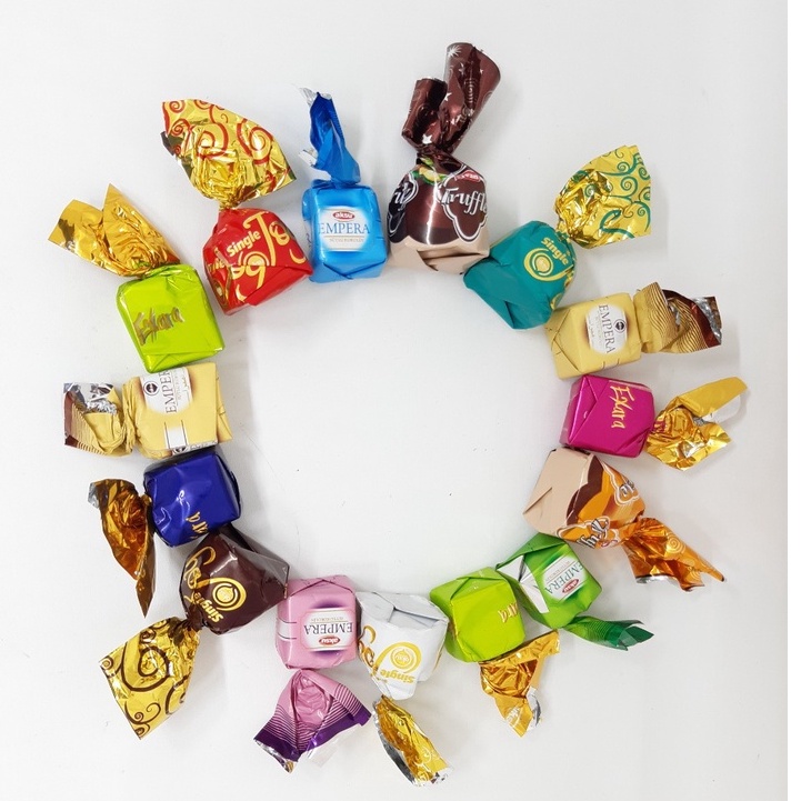 

Coklat walnut istanbul 1kg RASA mix / Coklat turkey / coklat Arab - Elshanum offical