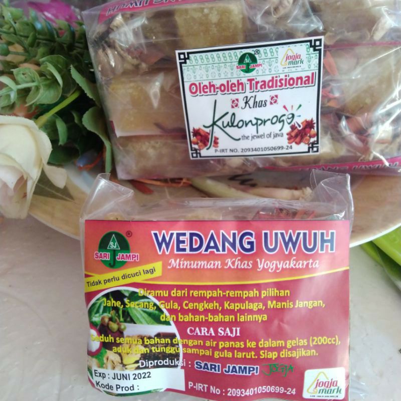 

Wedang Uwuh SARI JAMPI komplit asli Yogyakarta wedang premium bisa 2x seduh