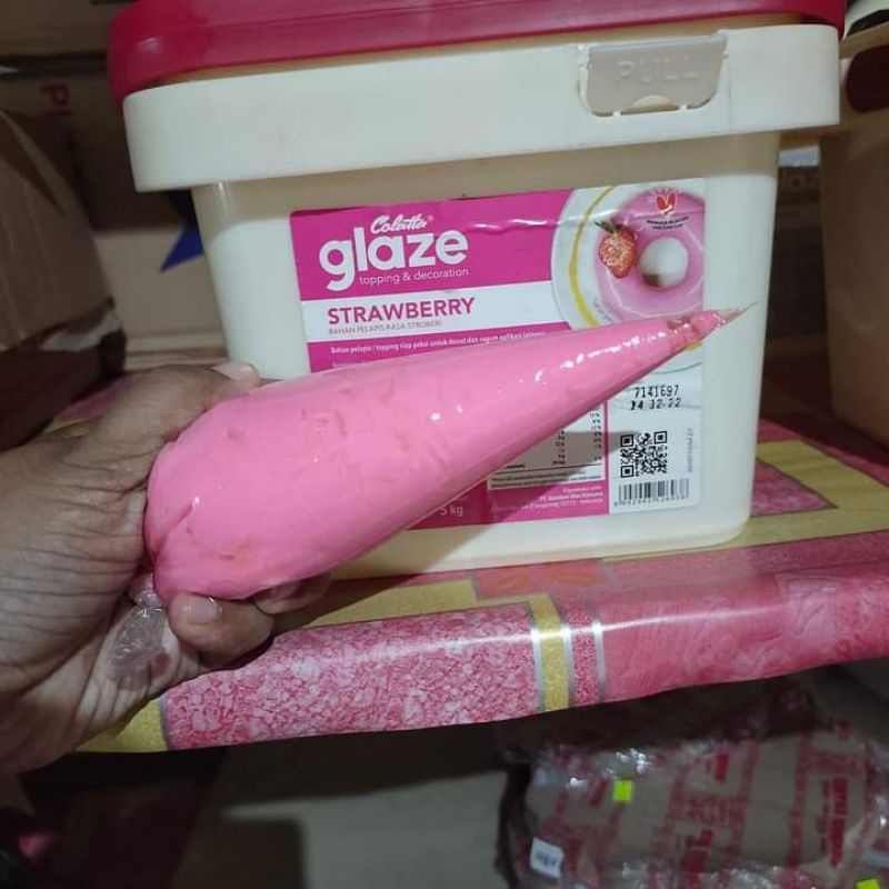

Collata Glaze Donat Strawberry 245gr