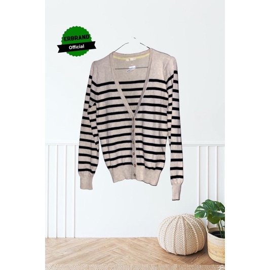 Thrift premium Cardigan rajut Halus
