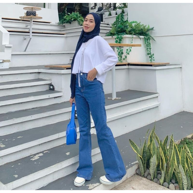 (27-30) MEDIUM HW CUTBRAY JEANS / MEDIUM BLUE HW CUTBRAY JEANS / CELANA HIGHWAIST CUTBRAY JEANS