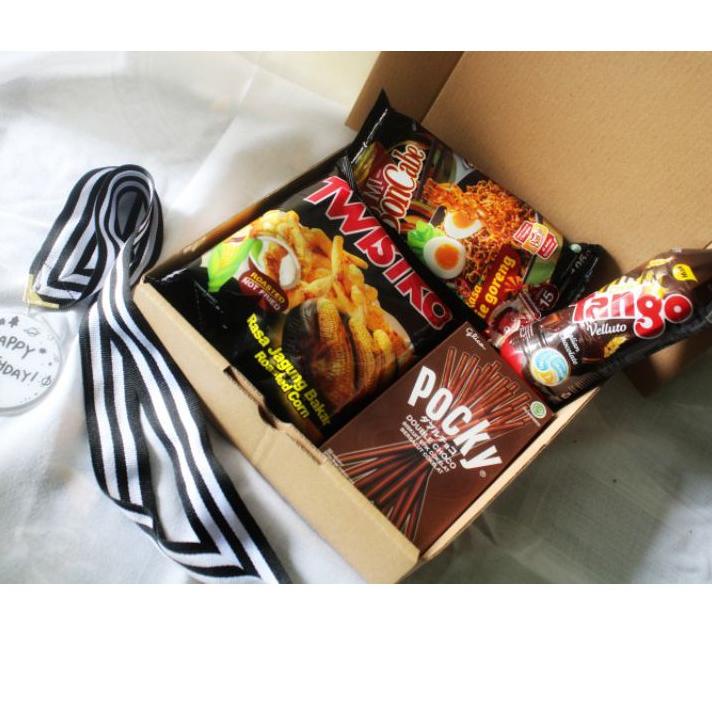 

SALE 10.10 Hampers Snack | Snack Box | Hadiah Ulang Tahun | Hampers Murah Terjangkau 