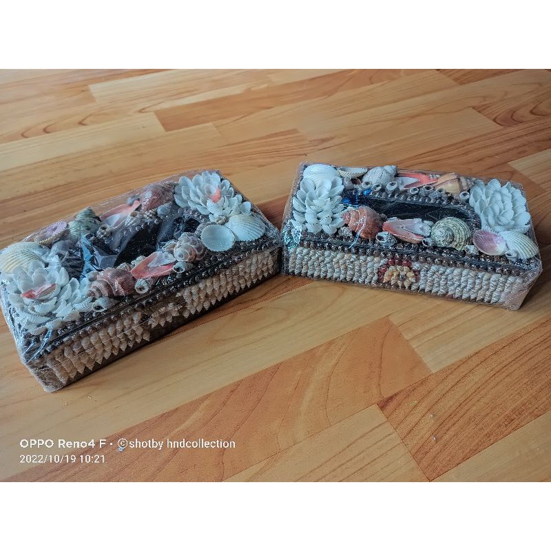 tempat tissu panjang dari kerajinan kerang laut