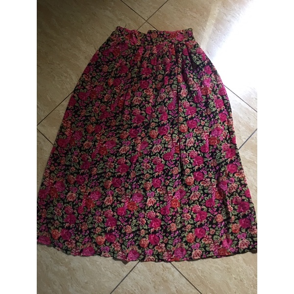 PRELOVED ROK SIFON FLORAL