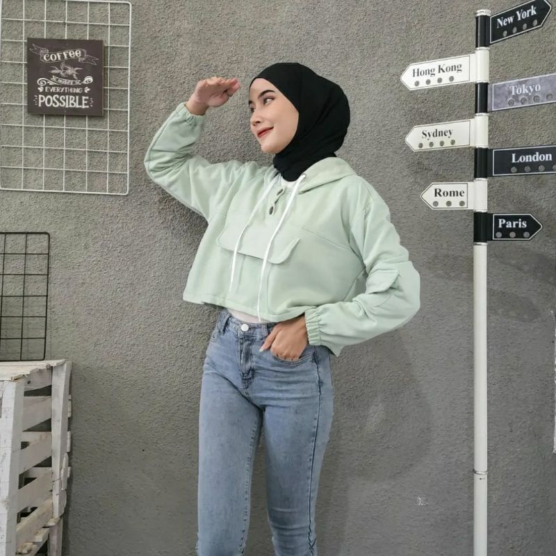 sweater crop wanita / crop sweater wanita / SWEATER LALISA CROP