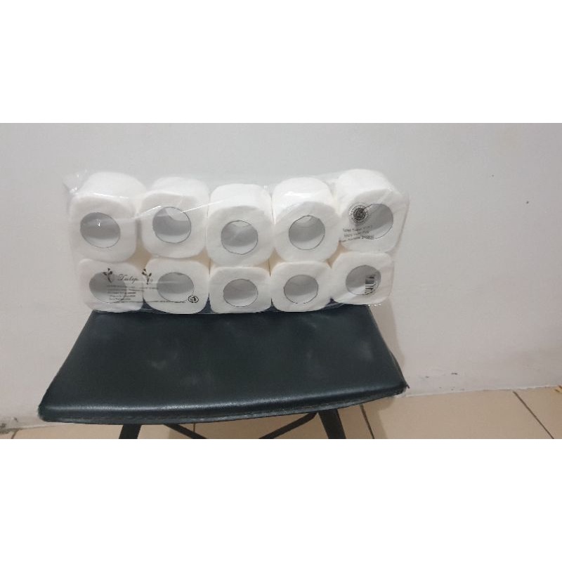 Tissue Toilet Roll Merk Tulip isi 10 roll bahan embosse