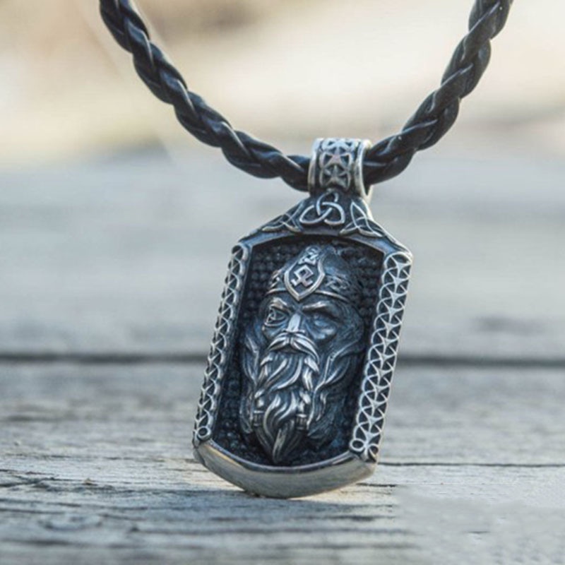 Kalung Liontin Odin Bahan Stainless Steel Lapis Silver Gaya Vintage Rock Untuk Pria