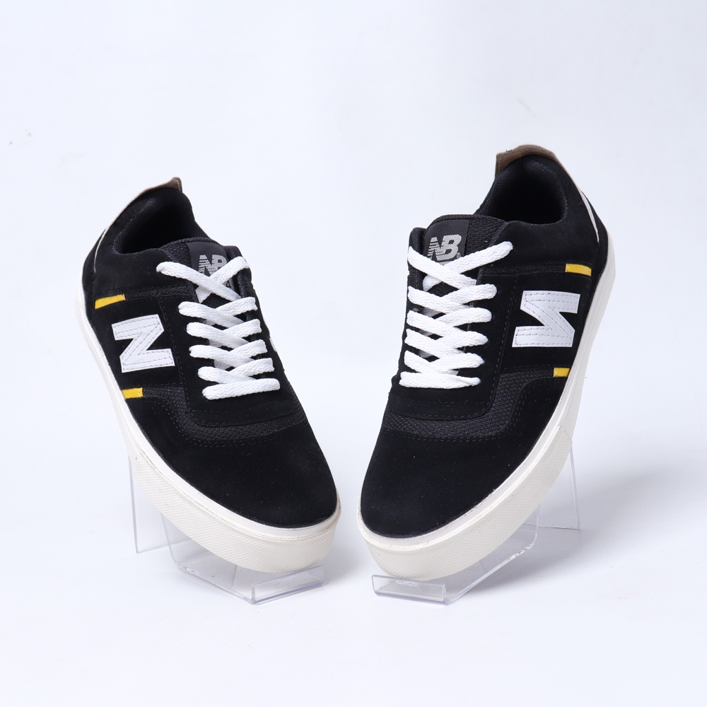 SEPATU PRIA SKATEBOARDING SNEAKERS CASUAL KETS SPORT PREMIUM IMPORT BNIB HITAM PUTIH