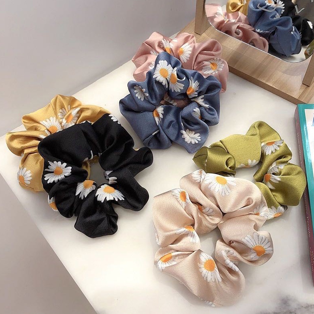 INFY - Srunchie Ponytail Model Bunga Daisy Bahan Satin Karet Elastis Gaya Korea Untuk Wanita A069
