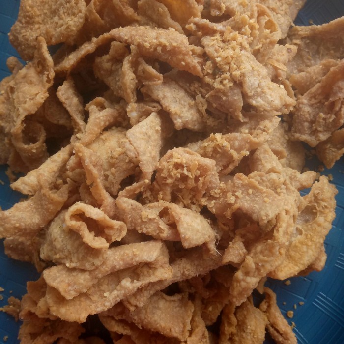 

Keripik Kulit Ayam Original Gurih Dan Pedas 90Gr Homemade