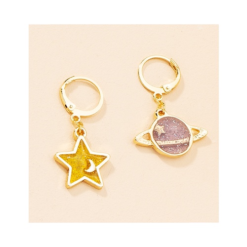 LRC Anting Tusuk Fashion Golden Star Asymmetrical Stud V97355