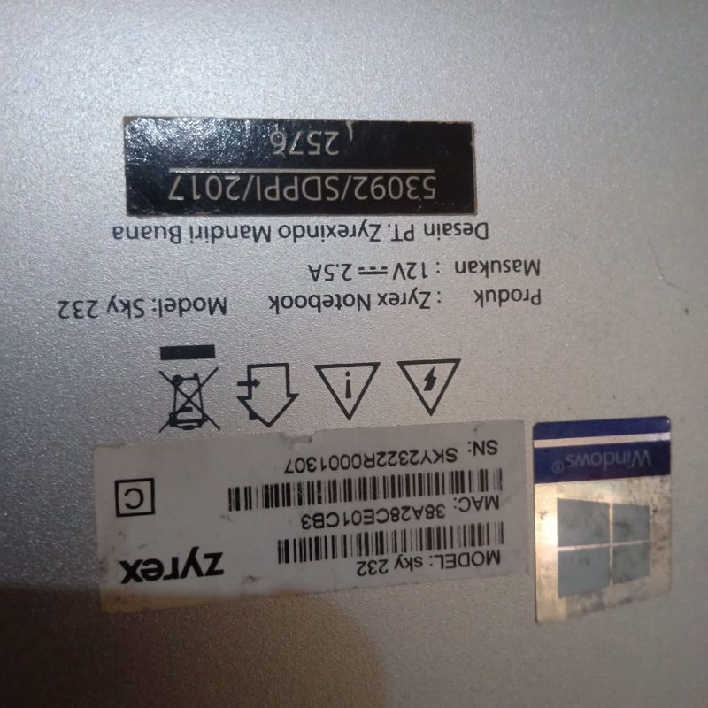 Laptop Zyrex Sky 232 (14 Inc) Celeron N3350 Ram 4/32Gb Os. windows siap pakai Super Slim, Silver