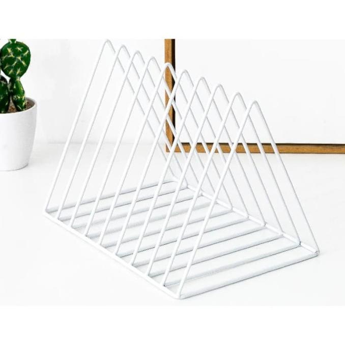 

Sekat / Pembatas Buku Minimalis - Triangle Book Shelf