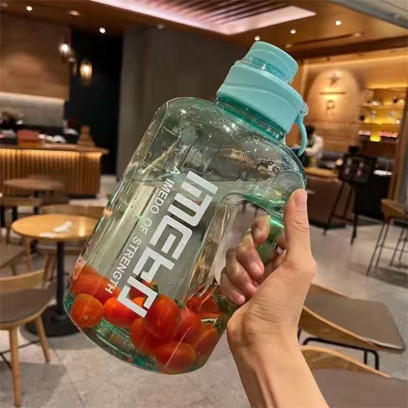 Botol Air Minum portable Kapasitas Besar 2200ml Tahan Suhu Tinggi Anti Bocor Untuk Olahraga