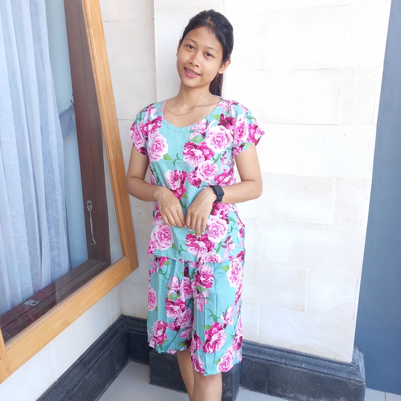 SETELAN CELANA PENDEK KULOT BALI