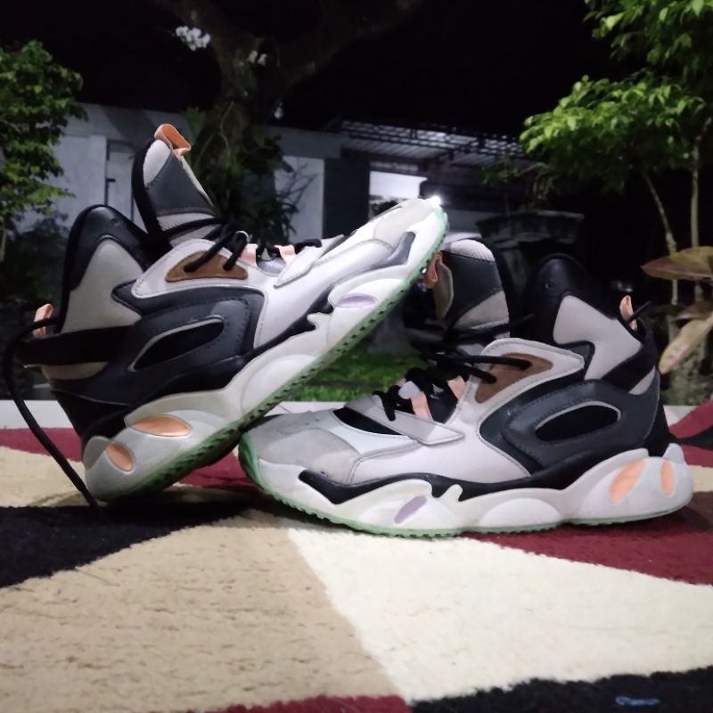 sepatu basket Qiaodan size 37