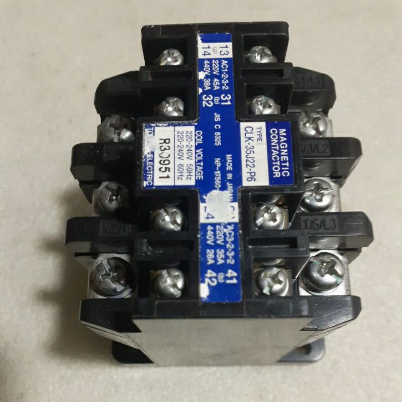 Contaktor ac besar TOGAMI CLK-35J22-P6 original