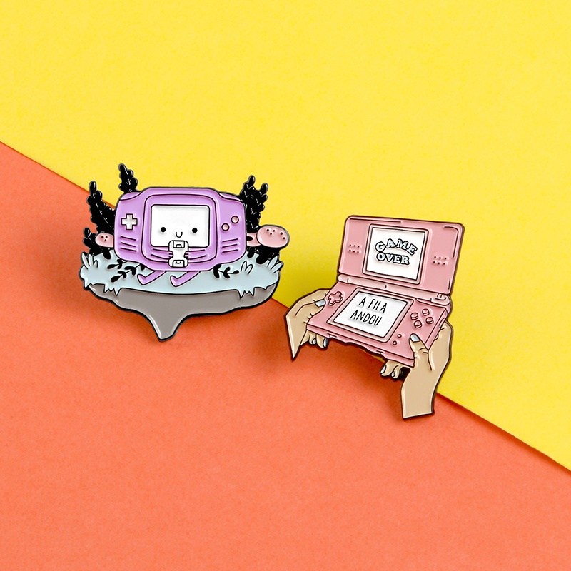 Bros Pin Enamel Desain Game Console Kawaii Monster Elfin 90s Untuk Kerah