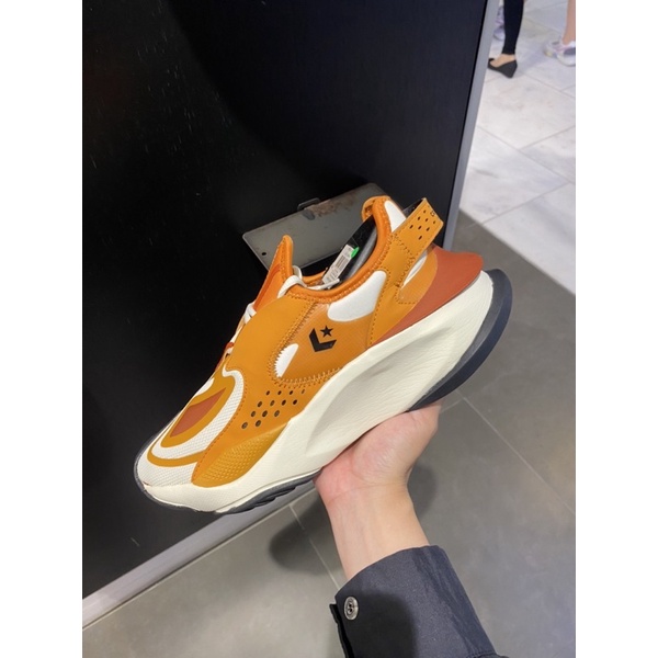 converse aeon active cx warna orange