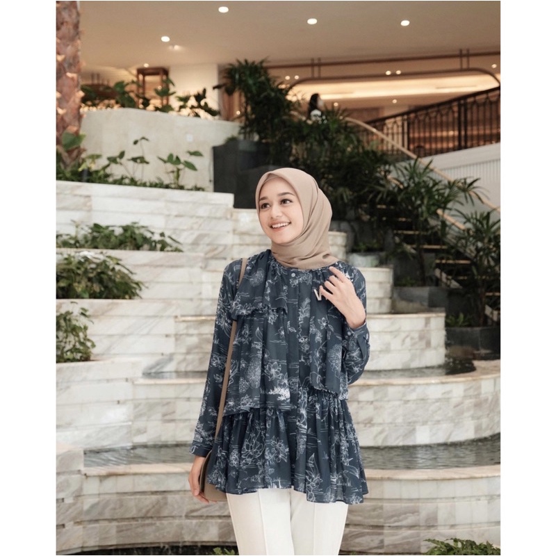 Tudejul BLOOM Blouse Vanillahijab