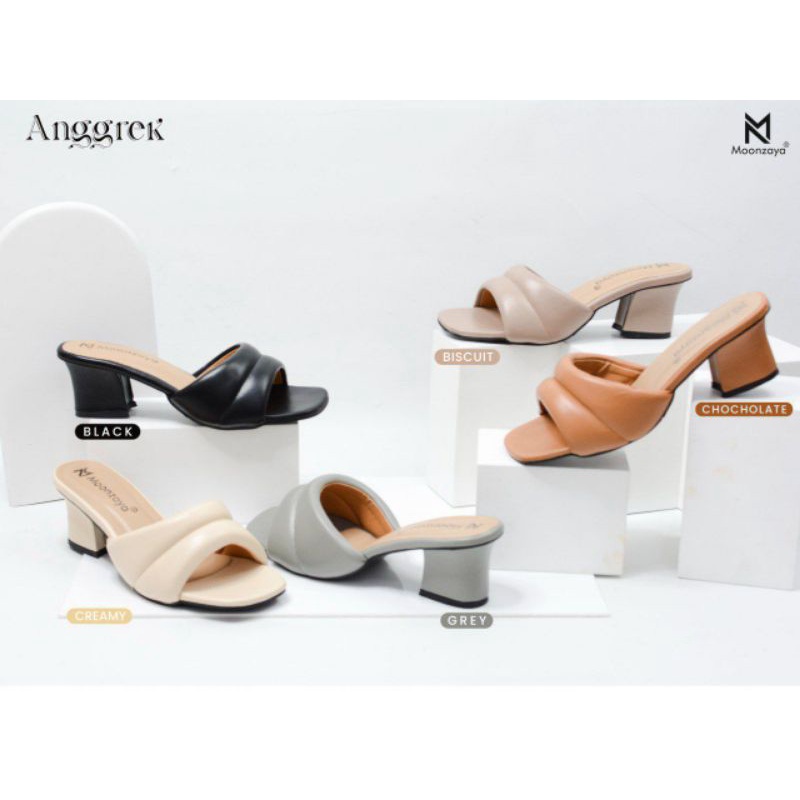 READY BERGARANSI SANDAL WANITA KEKINIAN TERBARU WEDGES BERMERK MOONZAYA BRANDED COD